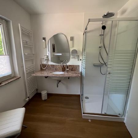 Bad Dusche